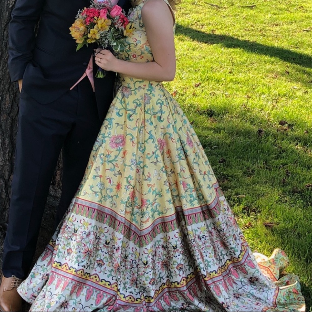 Sherri Hill 2 Piece Prom Dress Size 0